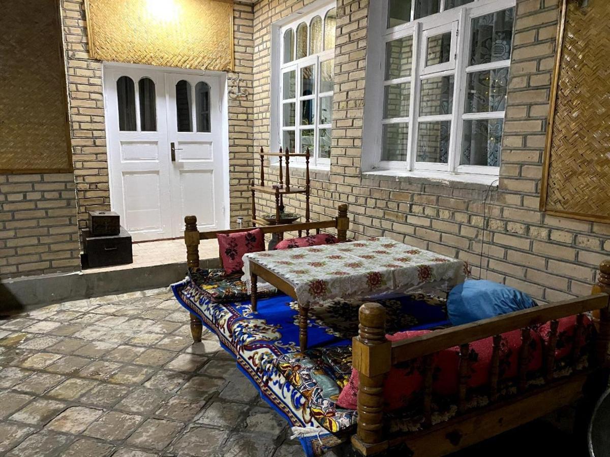 Barlos - Уютная, Семейная Атмосфера بخارى المظهر الخارجي الصورة